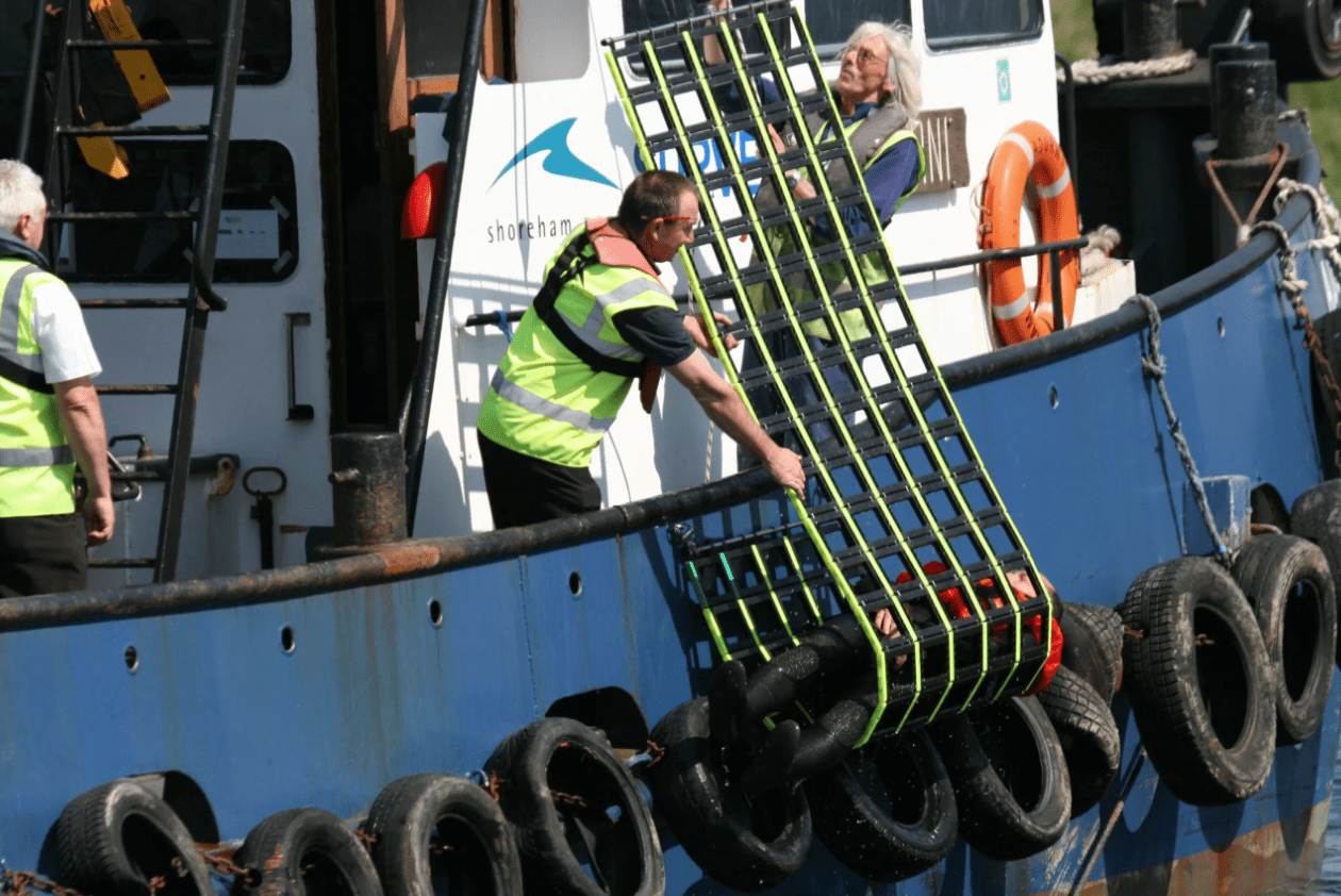 Man Overboard (MOB) Rescue Net: Jason’s Standard Cradles – Width: 530mm